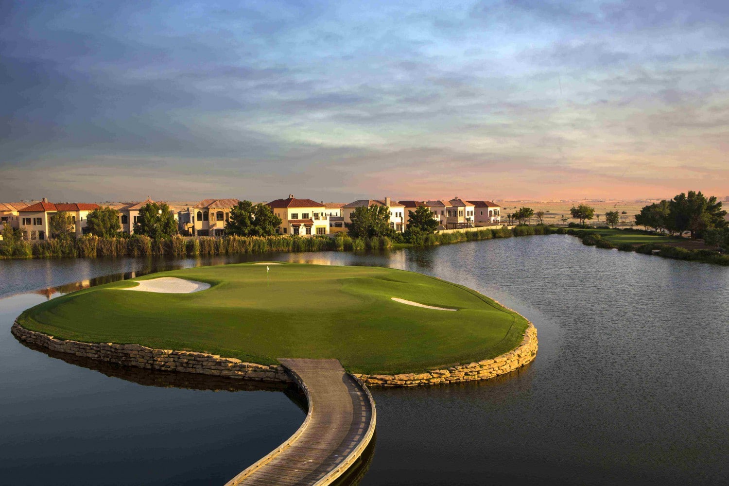 Jumeirah Golf Estates Play Golf In Dubai Info And More